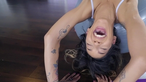 Don't Break Me - Latina Kitty Carrera spanking