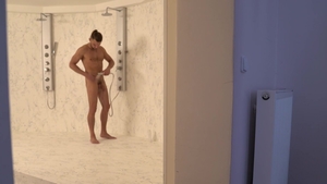 Fake Hostel - Amateur Valentina Ricci cheating in bath