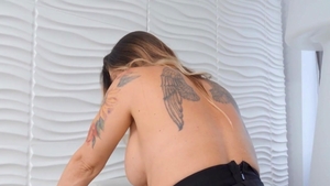 IKnowThatGirl - Lily Veroni seduced in office